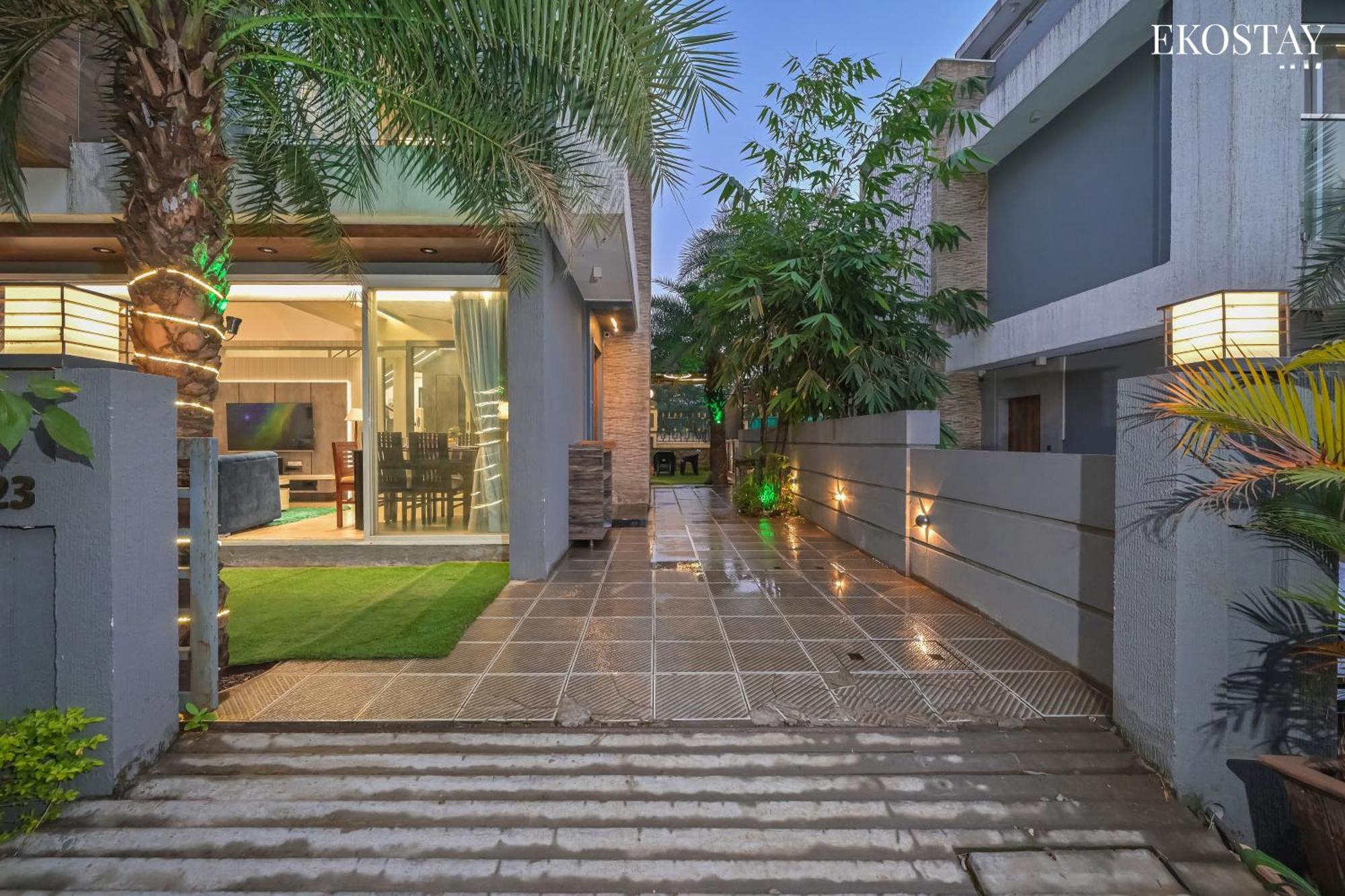 Ekostay Gold - Peninsula Villa 罗纳瓦拉 外观 照片